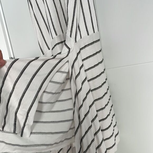 Black and White Striped Dress - Picture 4 of 7